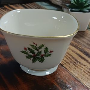 Lenox Holly Bowl